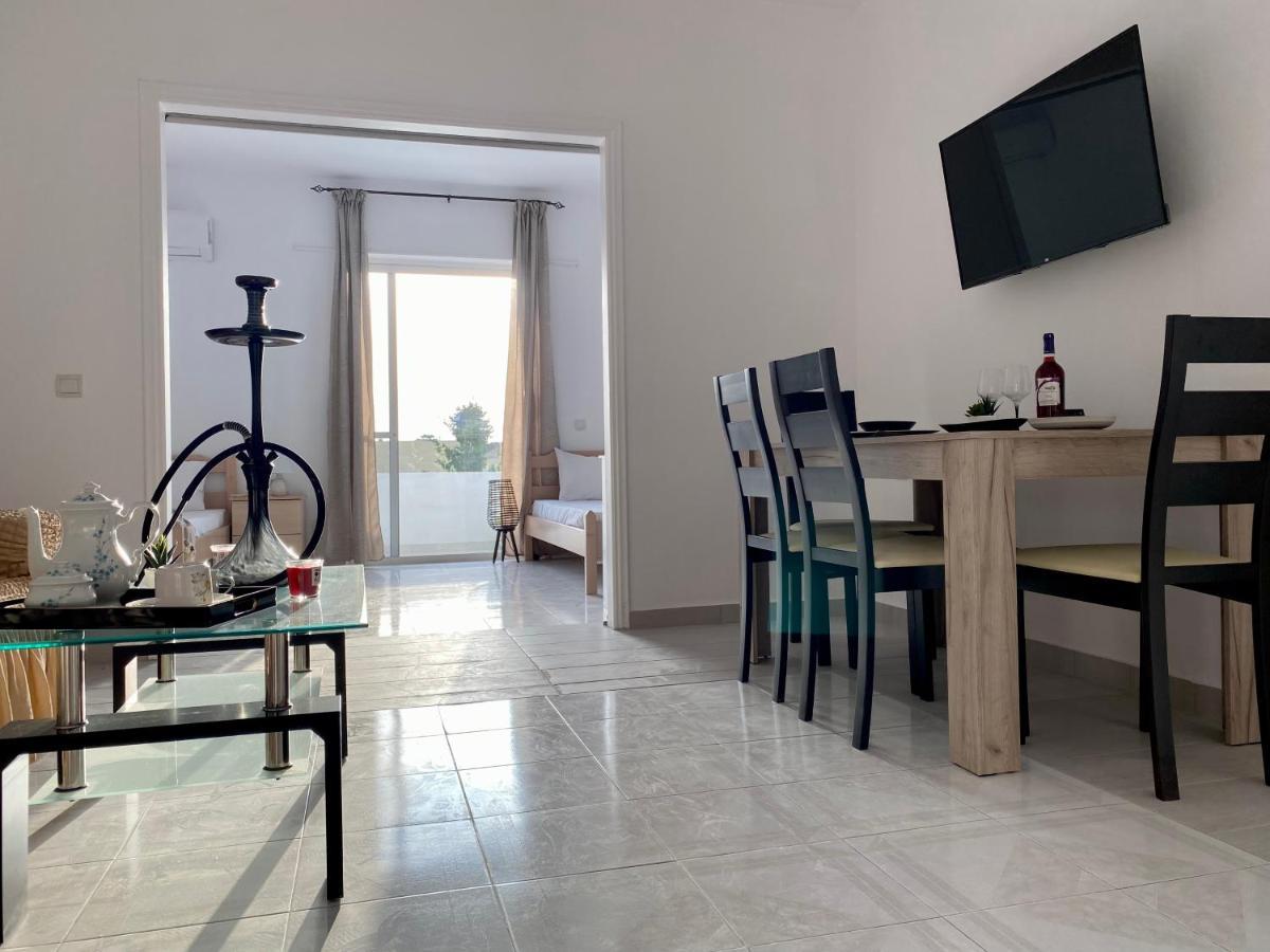Central, Sunny & Spacious Apartment, In Kos, "1" Kültér fotó